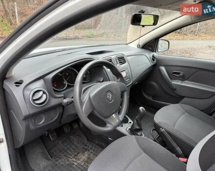 Белый Рено Логан, объемом двигателя 1.46 л и пробегом 190 тыс. км за 6900 $, фото 7 на Automoto.ua