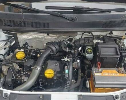 Белый Рено Логан, объемом двигателя 1.46 л и пробегом 226 тыс. км за 5900 $, фото 5 на Automoto.ua