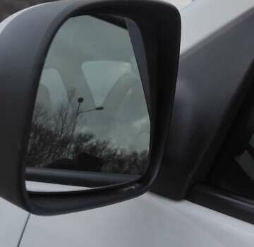 Білий Рено Логан, об'ємом двигуна 1.46 л та пробігом 165 тис. км за 9400 $, фото 6 на Automoto.ua