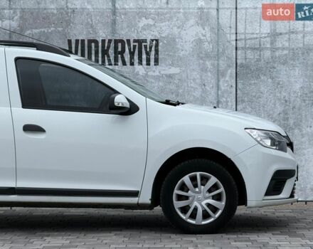 Білий Рено Логан, об'ємом двигуна 1.46 л та пробігом 190 тис. км за 7700 $, фото 7 на Automoto.ua