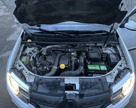 Рено Логан 2017 у Києві на Automoto.ua Білий Рено Логан, об'ємом двигуна 1.5 л та пробігом 300 тис. км за 8200 $, фото 9 на Automoto.ua