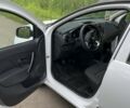Білий Рено Логан, об'ємом двигуна 1.5 л та пробігом 170 тис. км за 8194 $, фото 5 на Automoto.ua
