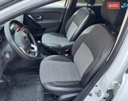 Белый Рено Логан, объемом двигателя 0.9 л и пробегом 73 тыс. км за 9000 $, фото 10 на Automoto.ua