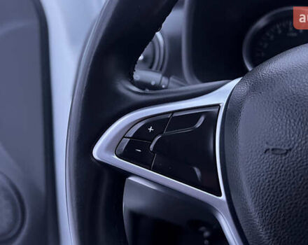 Білий Рено Логан, об'ємом двигуна 1.46 л та пробігом 70 тис. км за 10500 $, фото 22 на Automoto.ua