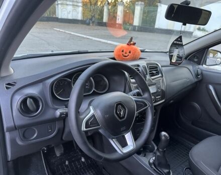 Рено Логан 2018 в Днепре (Днепропетровске) на Automoto.ua Белый Рено Логан, объемом двигателя 1.5 л и пробегом 73 тыс. км за 10300 $, фото 12 на Automoto.ua