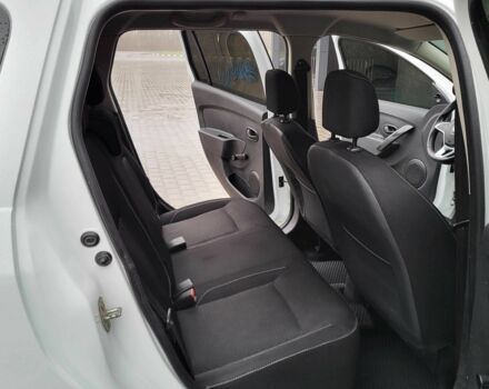 Білий Рено Логан, об'ємом двигуна 1.5 л та пробігом 94 тис. км за 8900 $, фото 15 на Automoto.ua