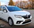 Белый Рено Логан, объемом двигателя 1.5 л и пробегом 87 тыс. км за 9800 $, фото 1 на Automoto.ua