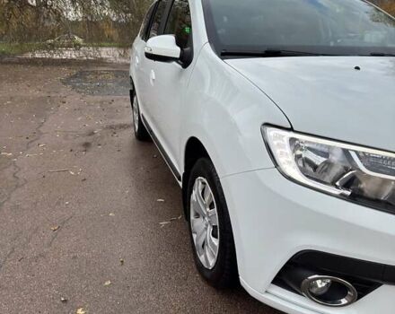 Белый Рено Логан, объемом двигателя 0.9 л и пробегом 73 тыс. км за 9000 $, фото 4 на Automoto.ua