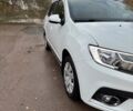 Белый Рено Логан, объемом двигателя 0.9 л и пробегом 73 тыс. км за 9000 $, фото 4 на Automoto.ua