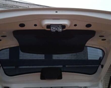 Білий Рено Логан, об'ємом двигуна 1.5 л та пробігом 60 тис. км за 12500 $, фото 7 на Automoto.ua