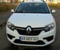 Белый Рено Логан, объемом двигателя 1.5 л и пробегом 128 тыс. км за 8400 $, фото 2 на Automoto.ua