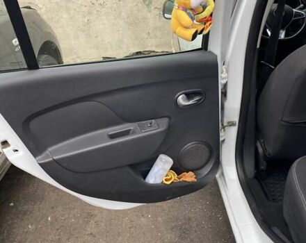 Белый Рено Логан, объемом двигателя 1.46 л и пробегом 86 тыс. км за 11200 $, фото 3 на Automoto.ua