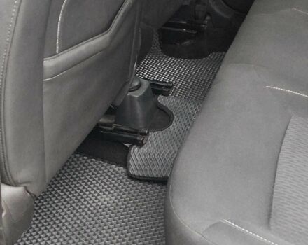 Белый Рено Логан, объемом двигателя 1.5 л и пробегом 75 тыс. км за 9999 $, фото 14 на Automoto.ua