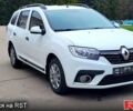 Білий Рено Логан, об'ємом двигуна 1.5 л та пробігом 63 тис. км за 10800 $, фото 1 на Automoto.ua