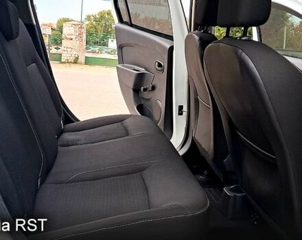 Белый Рено Логан, объемом двигателя 1.5 л и пробегом 73 тыс. км за 10300 $, фото 10 на Automoto.ua