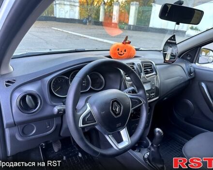 Белый Рено Логан, объемом двигателя 1.5 л и пробегом 73 тыс. км за 10300 $, фото 8 на Automoto.ua