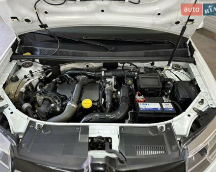 Білий Рено Логан, об'ємом двигуна 1.46 л та пробігом 152 тис. км за 9300 $, фото 26 на Automoto.ua