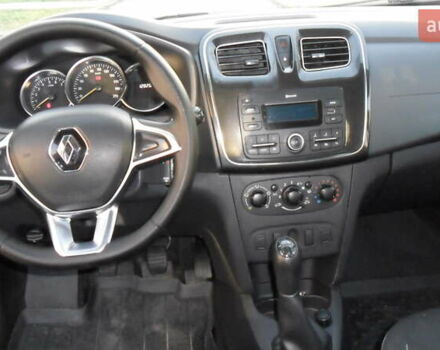 Белый Рено Логан, объемом двигателя 1.5 л и пробегом 128 тыс. км за 8400 $, фото 10 на Automoto.ua