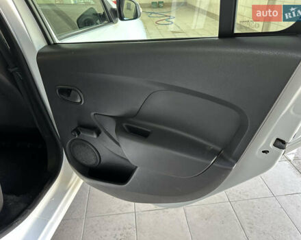 Білий Рено Логан, об'ємом двигуна 1.46 л та пробігом 152 тис. км за 9300 $, фото 21 на Automoto.ua