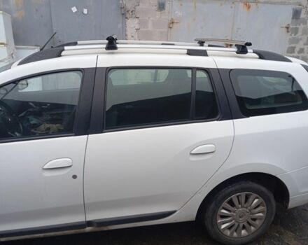 Белый Рено Логан, объемом двигателя 1.5 л и пробегом 200 тыс. км за 8048 $, фото 1 на Automoto.ua