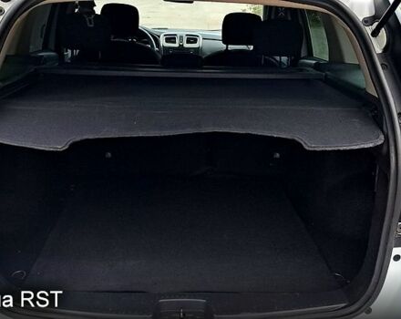 Белый Рено Логан, объемом двигателя 1.5 л и пробегом 73 тыс. км за 10300 $, фото 12 на Automoto.ua