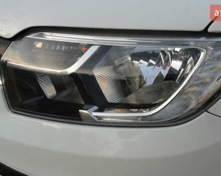 Белый Рено Логан, объемом двигателя 1.5 л и пробегом 128 тыс. км за 8400 $, фото 4 на Automoto.ua