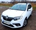 Белый Рено Логан, объемом двигателя 1.5 л и пробегом 102 тыс. км за 12500 $, фото 1 на Automoto.ua