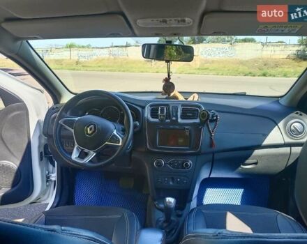 Белый Рено Логан, объемом двигателя 0.9 л и пробегом 50 тыс. км за 11000 $, фото 11 на Automoto.ua