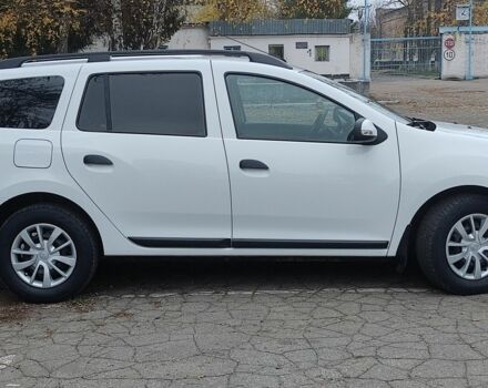 Белый Рено Логан, объемом двигателя 0 л и пробегом 69 тыс. км за 10700 $, фото 2 на Automoto.ua