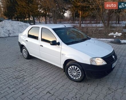 Белый Рено Логан, объемом двигателя 1.39 л и пробегом 310 тыс. км за 3250 $, фото 1 на Automoto.ua