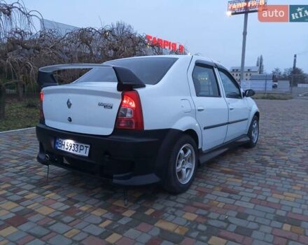 Белый Рено Логан, объемом двигателя 1.39 л и пробегом 170 тыс. км за 1999 $, фото 1 на Automoto.ua