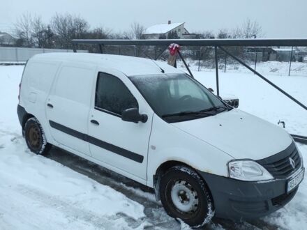 Белый Рено Логан, объемом двигателя 1.6 л и пробегом 250 тыс. км за 3500 $, фото 1 на Automoto.ua