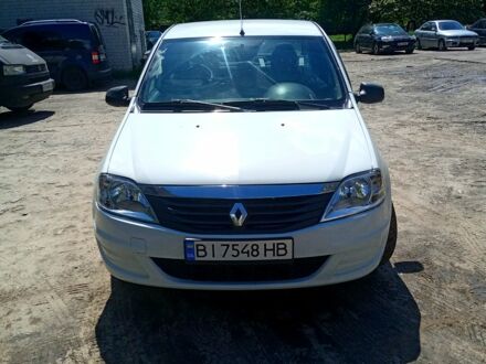 Рено Логан 2010 в Киеве на Automoto.ua Белый Рено Логан, объемом двигателя 1.4 л и пробегом 259 тыс. км за 4000 $, фото 1 на Automoto.ua