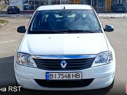Белый Рено Логан, объемом двигателя 1.4 л и пробегом 270 тыс. км за 3600 $, фото 1 на Automoto.ua