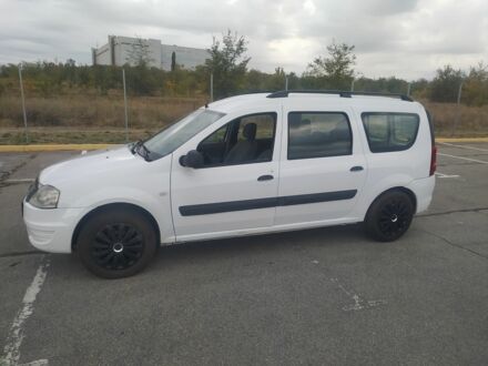 Белый Рено Логан, объемом двигателя 1.5 л и пробегом 247 тыс. км за 4000 $, фото 1 на Automoto.ua