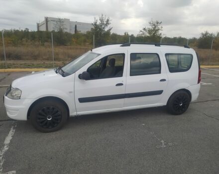 Белый Рено Логан, объемом двигателя 1.5 л и пробегом 247 тыс. км за 4000 $, фото 1 на Automoto.ua