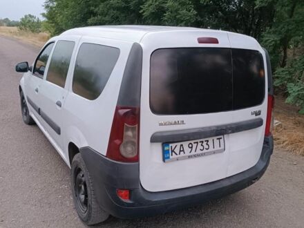 Белый Рено Логан, объемом двигателя 1.5 л и пробегом 430 тыс. км за 2500 $, фото 1 на Automoto.ua