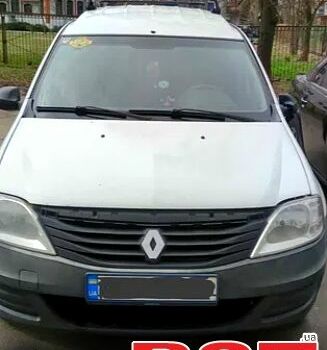 Білий Рено Логан, об'ємом двигуна 1.6 л та пробігом 397 тис. км за 4000 $, фото 1 на Automoto.ua