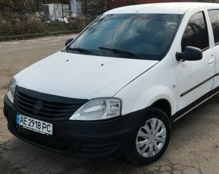 Білий Рено Логан, об'ємом двигуна 1.4 л та пробігом 670 тис. км за 1750 $, фото 1 на Automoto.ua