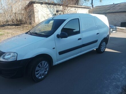 Білий Рено Логан, об'ємом двигуна 1.6 л та пробігом 300 тис. км за 2900 $, фото 1 на Automoto.ua