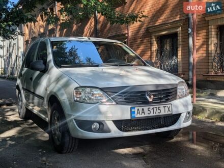 Білий Рено Логан, об'ємом двигуна 1.39 л та пробігом 450 тис. км за 3600 $, фото 1 на Automoto.ua