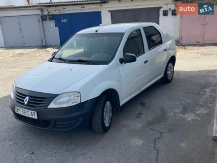 Белый Рено Логан, объемом двигателя 1.39 л и пробегом 218 тыс. км за 4200 $, фото 1 на Automoto.ua