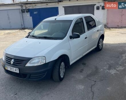 Белый Рено Логан, объемом двигателя 1.39 л и пробегом 218 тыс. км за 4200 $, фото 1 на Automoto.ua