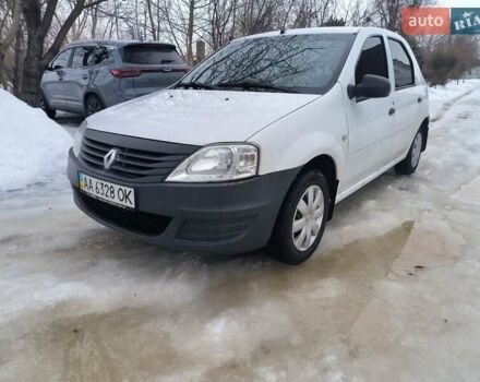 Белый Рено Логан, объемом двигателя 1.39 л и пробегом 250 тыс. км за 3550 $, фото 1 на Automoto.ua