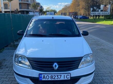 Белый Рено Логан, объемом двигателя 1.4 л и пробегом 420 тыс. км за 2300 $, фото 1 на Automoto.ua