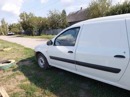 Рено Логан 2011 в Павлограде на Automoto.ua Белый Рено Логан, объемом двигателя 1.6 л и пробегом 16 тыс. км за 8430 $, фото 1 на Automoto.ua
