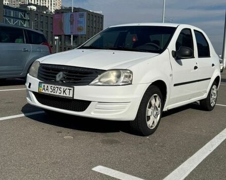 Белый Рено Логан, объемом двигателя 1.39 л и пробегом 500 тыс. км за 2700 $, фото 1 на Automoto.ua