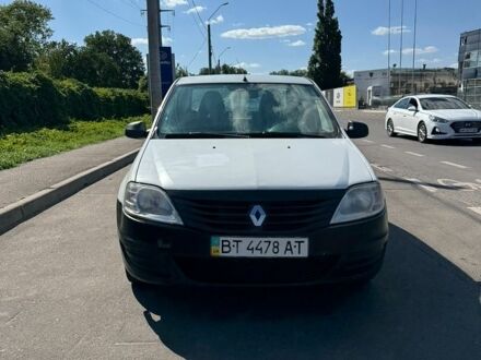 Білий Рено Логан, об'ємом двигуна 1.39 л та пробігом 202 тис. км за 2900 $, фото 1 на Automoto.ua