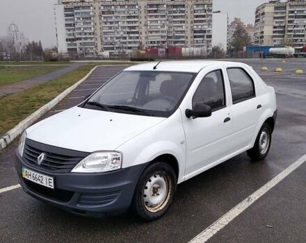 Белый Рено Логан, объемом двигателя 1.39 л и пробегом 88 тыс. км за 4200 $, фото 1 на Automoto.ua