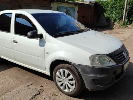 Рено Логан 2011 у Краматорске на Automoto.ua Білий Рено Логан, об'ємом двигуна 1.4 л та пробігом 370 тис. км за 3000 $, фото 1 на Automoto.ua